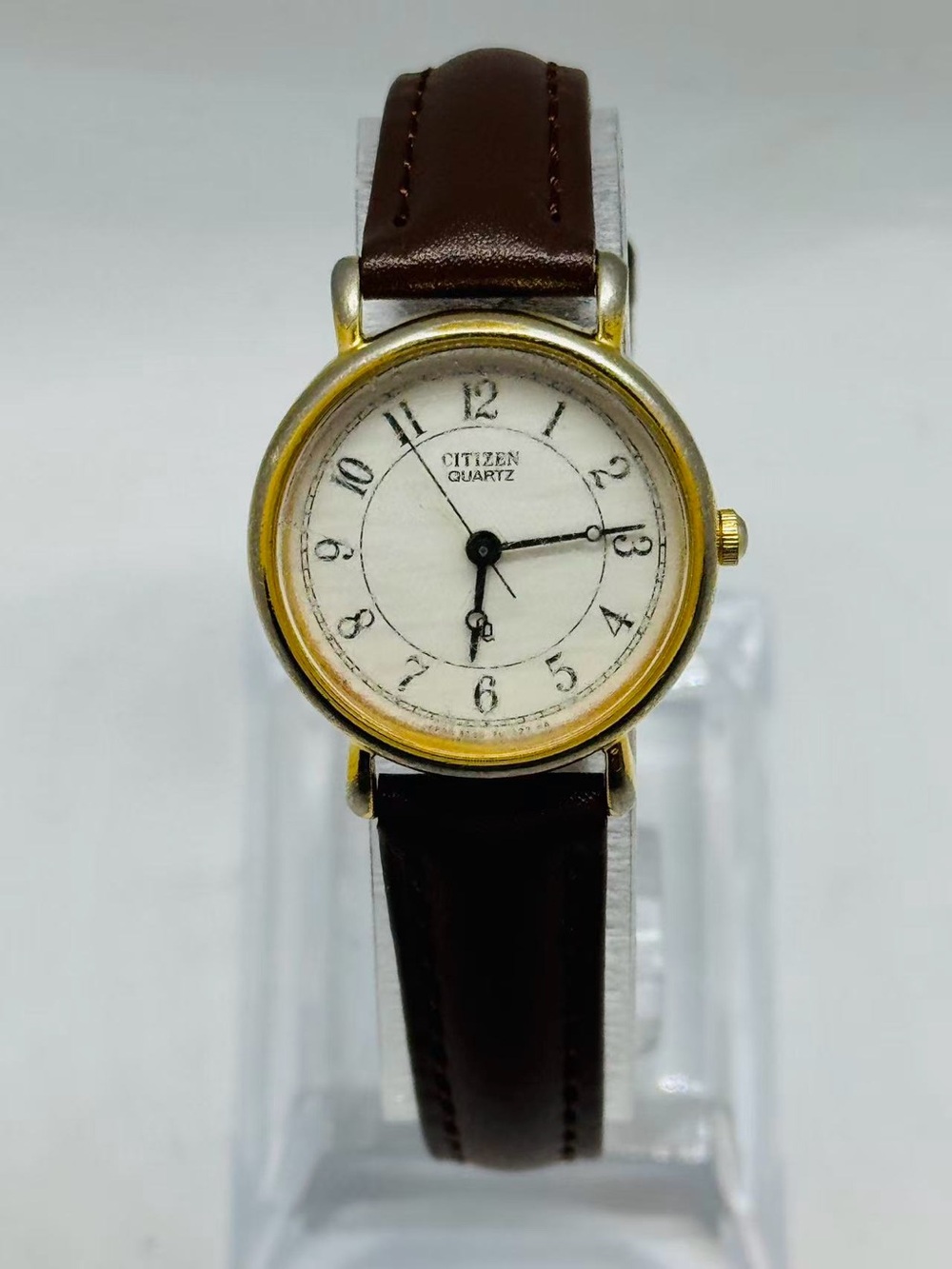 Vintage Citizen Quartz Women’s Watch Gold Tone 24mm White Dial New Battery Runs